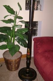 1900'S WOOD, BLACK ORIENTAL FLOOR LAMP