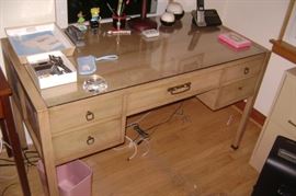 MID CENTURY , PECAN ? WITH WHITE WASH COLOR DESK BY " AMERICAN OF MARTINSVILLE" WIDE FLAT TOP DESK WITH RECESSED GLASS TOP-NO CHIPS---MISSING ONE DRAWER PULL--
