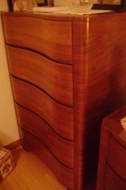 NICE CURVED SIDES WITH NO VENEER OFF !