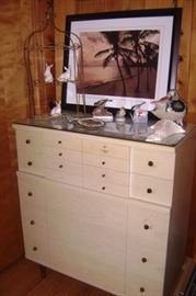 MATCHING KENT COFFEY" CHEST--MISSING ONE TOP ROUND KNOB---GLASS TOP