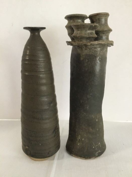 https://ctbids.com/#!/description/share/49255Hand Made Ceramic Vase and Candle Stick