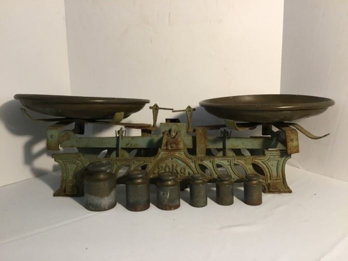 Antique Toledo Scales with Weights https://ctbids.com/#!/description/share/49398