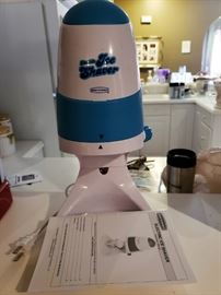 Shaved Ice / Snow Cone Maker