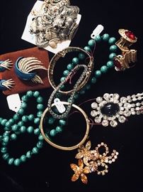 gorgeous costume jewelry--can you see the Malachite beads?