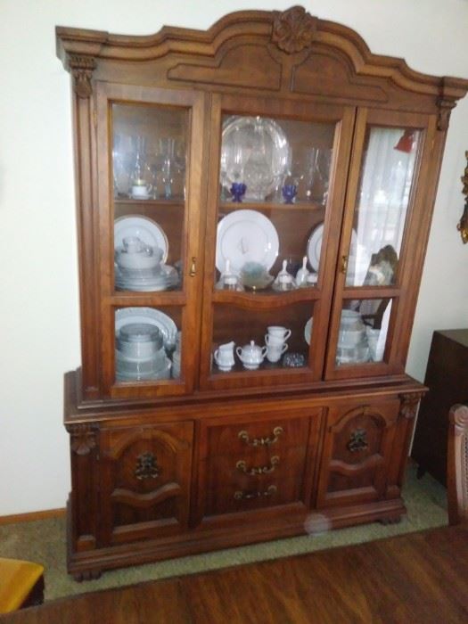 Full size dining room hutch