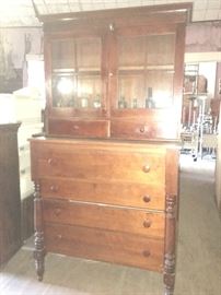 Look at this beautiful plantation piece!