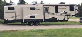 2017 Keystone RV Montana High Country Fifth Wheel Series M-340 BH Many upgrades, Still smells new!