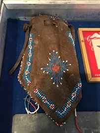 Vintage Native American handbeased deer skin satchel 