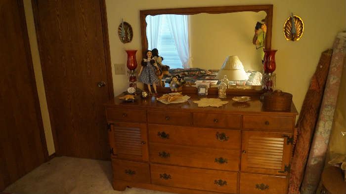 Ethan Allen Dresser with Mirror