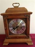 Hamilton mantle clock w key, made in Germany
