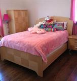 Queen size bedroom set