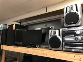 computer moniters, stereo system
