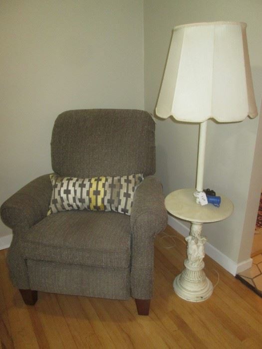 Pair or reclining Ethan Allen chairs