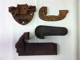 More wooden pattern molds.
