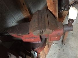 Another large American made vise.