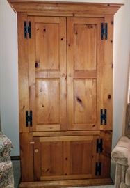 WOW!  Owner-made cabinet  *LIVING ROOM*