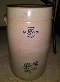 #5 crock  *LIVING ROOM*