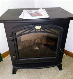 LIKE NEW Demplex electric fireplace   *BASEMENT*