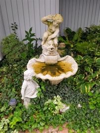 concrete bird bath/fountain  *BACK PATIO*