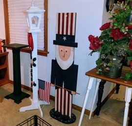 Hand-made holiday decor  *BASEMENT*