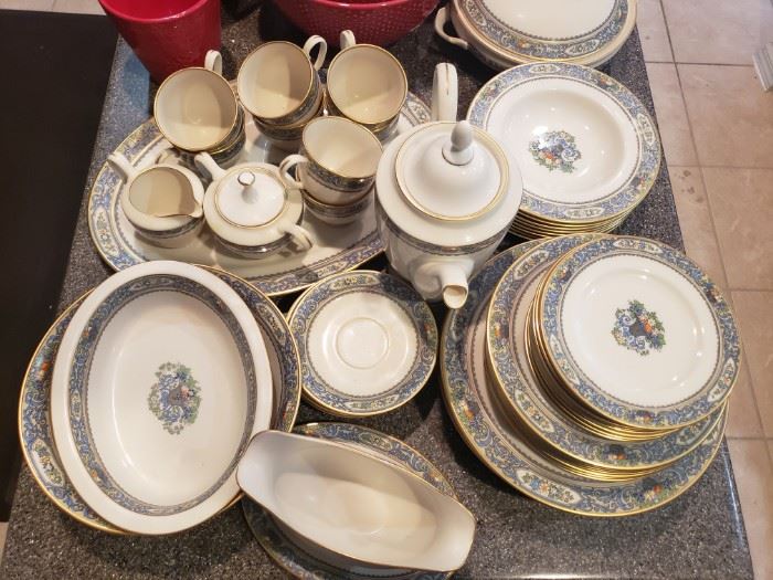 Lenox Autumn Dish set service for 8