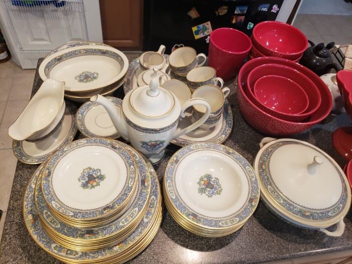 Lenox Autumn Dish set service for 8