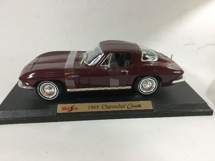 Replica Vintage Corvette Cars with Lamp  http://www.ctonlineauctions.com/detail.asp?id=760265
