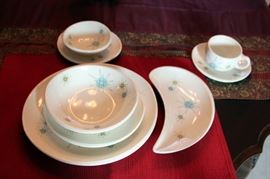 Huge Assortment -81 Pcs. Franciscan Atomic Starburst China,
