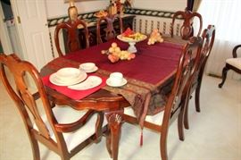Dining Table 8 Chairs 1 Leaf