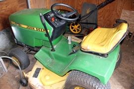 John Deere 185 Hydro Lawn Tractor (Not Running)