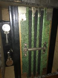 TREASURE ME TEAM IN MICKELTON -MASSIVE FARMHOUSE 3 DAY ESTATE SALE 9/27-9/29  https://www.facebook.com/events/304340423484256/