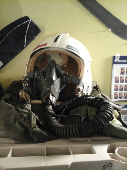 USAF flight helmet with oxygen and bag Vietnam 1973 - 1974