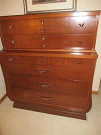 1950s BEDROOM CHEST OF DRAWERS
