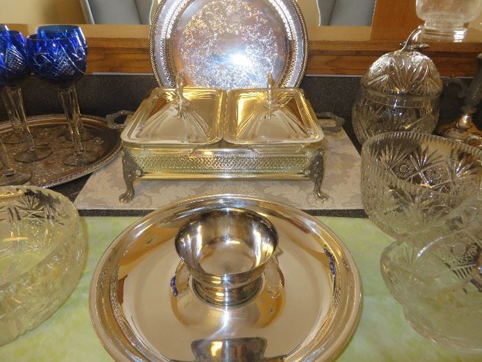 2 COMPARTMENT SERVING DISH SILVER PLATE
DIP & TRAY  SERVING DISH SILVER PLATE

