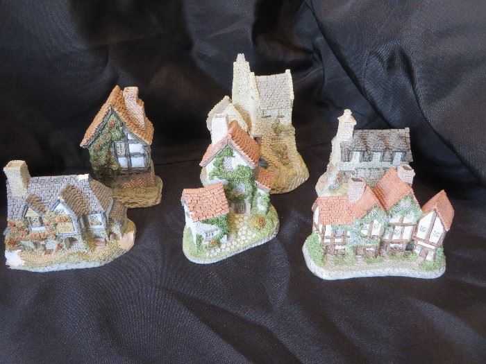 Wonderful Collection of David Winter Cottages!