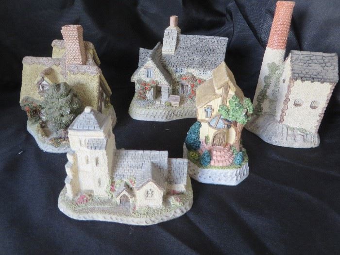 Wonderful Collection of David Winter Cottages!