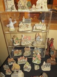 Wonderful Collection of David Winter Cottages!