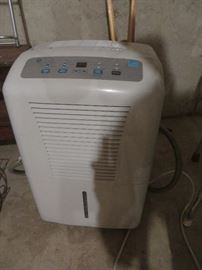 GE DEHUMIDIFIER