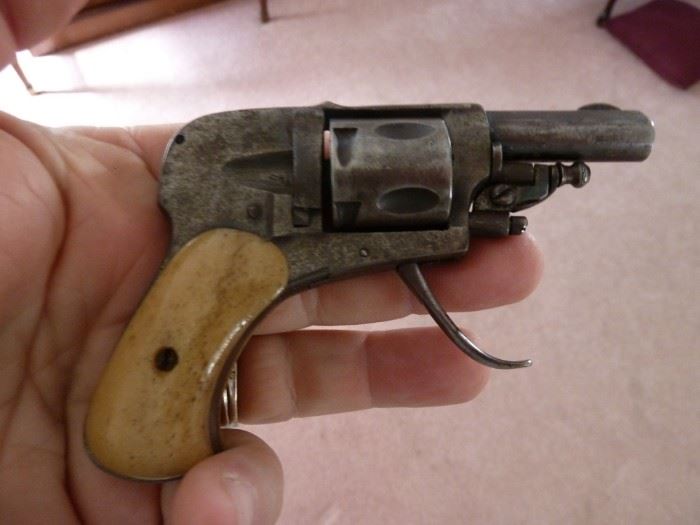 Antique Collectible Derringer 