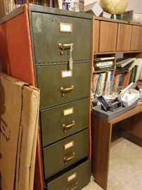 Heavy Duty File Cabinet 