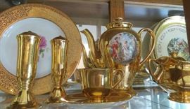 Atlas 22 Karat Satin Gold China Set