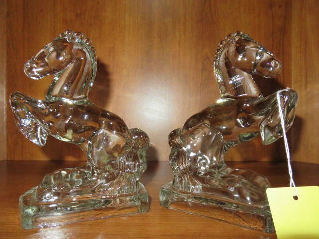 Vintage L.E. Smith Art Deco Style Glass Galloping Horse Bookends