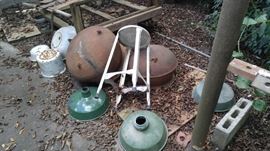 Cast iron wash pot