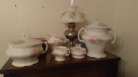 Entire bedroom set chamber pot & more Victorian
