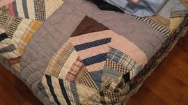 Many promo antique hand made quilts