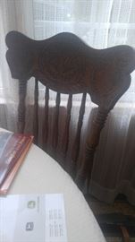 Oak table & 4 oak chairs