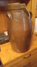 Two-handle decorated jug town Pottery as is