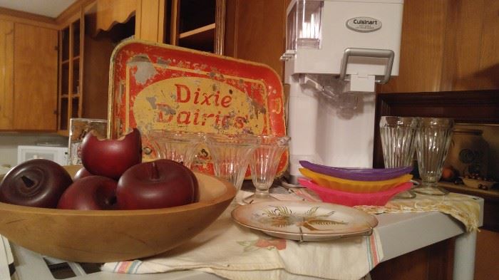 Dixie dairies advertising tray & new ice cream machine