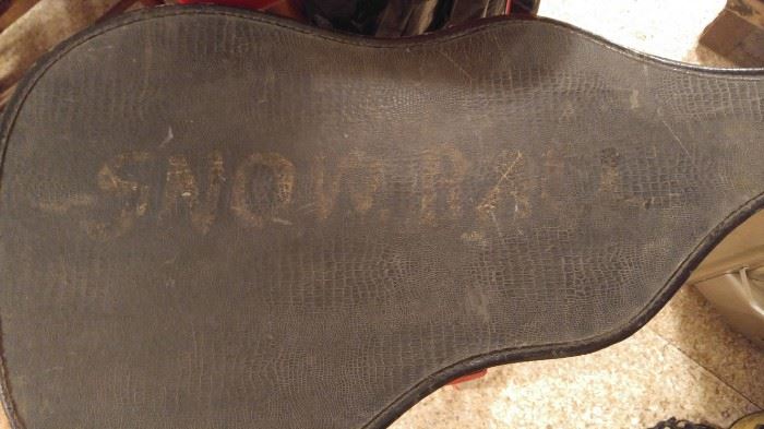 Radio Artist Snowball & Sunshine Gibson guitar