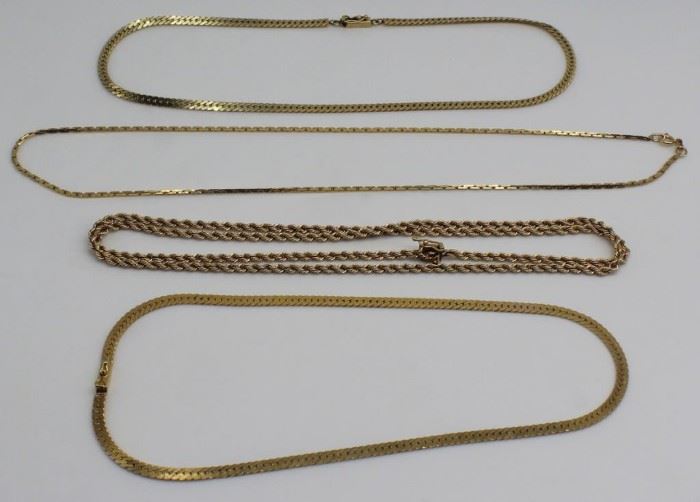 JEWELRY Grouping of kt Gold Chain Necklaces